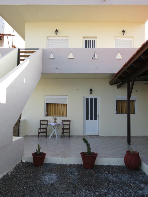 Frosso'S Sea Apartments Kokkini Hani Bagian luar foto