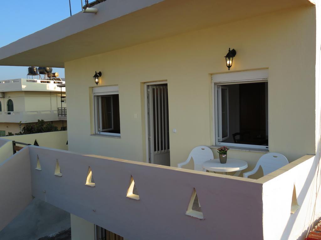 Frosso'S Sea Apartments Kokkini Hani Bagian luar foto