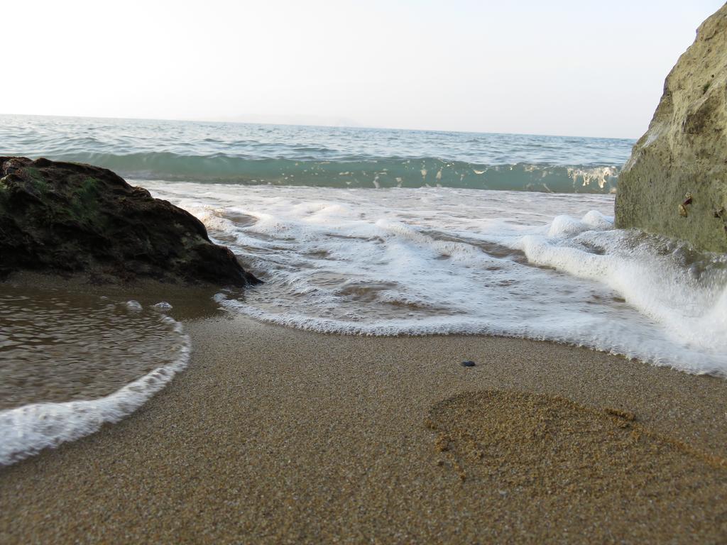 Frosso'S Sea Apartments Kokkini Hani Bagian luar foto
