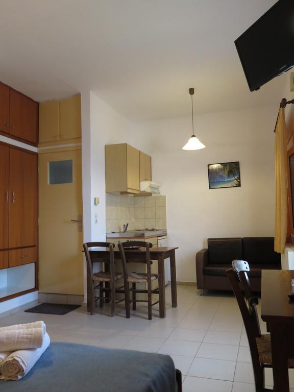 Frosso'S Sea Apartments Kokkini Hani Bagian luar foto