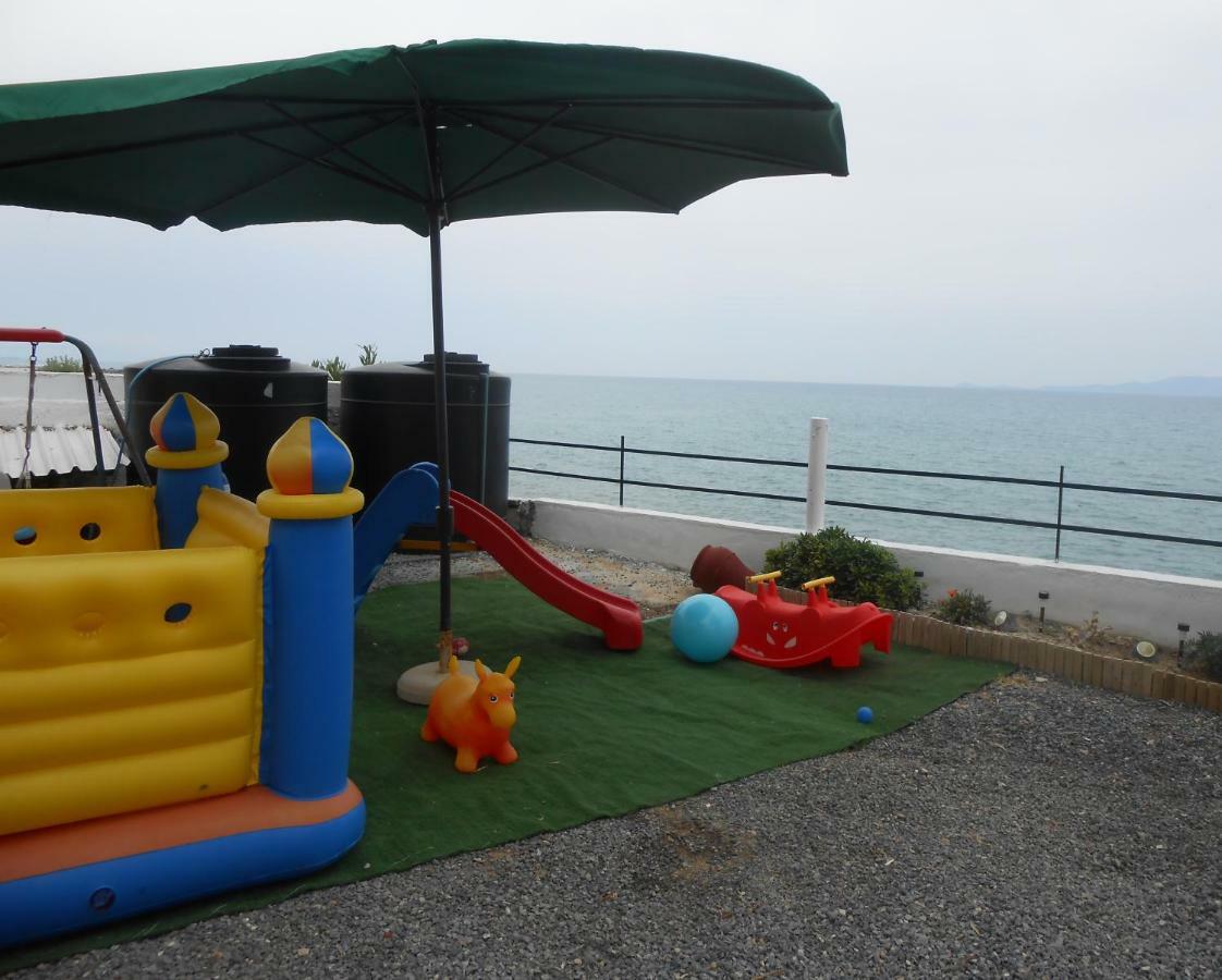 Frosso'S Sea Apartments Kokkini Hani Bagian luar foto