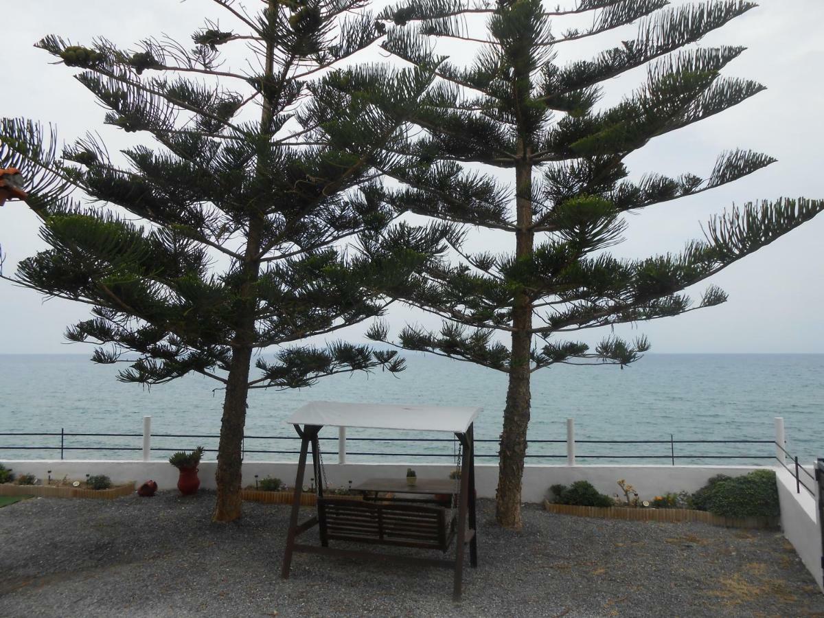 Frosso'S Sea Apartments Kokkini Hani Bagian luar foto