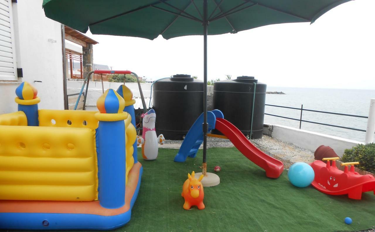 Frosso'S Sea Apartments Kokkini Hani Bagian luar foto