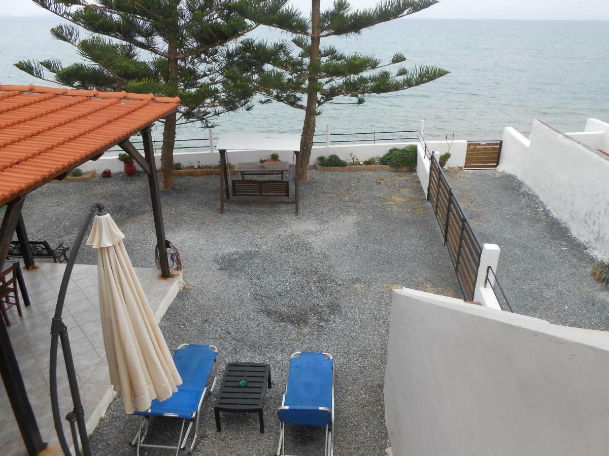 Frosso'S Sea Apartments Kokkini Hani Bagian luar foto